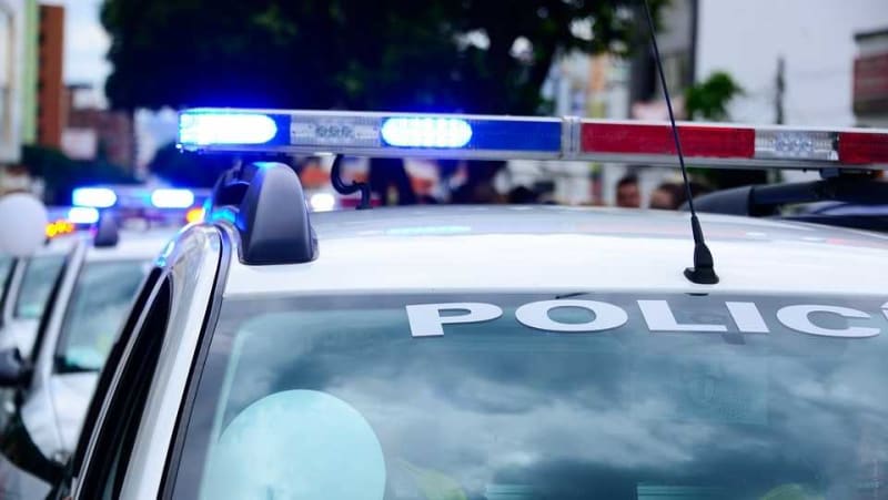 York Police Search for Stranger Who Saved Officer