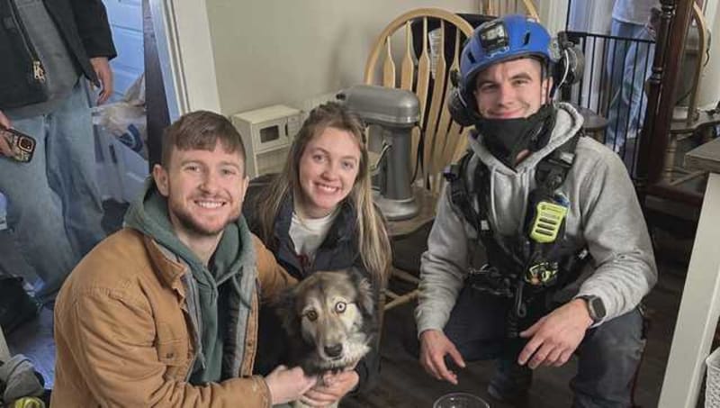 Firefighter Descends 30 Feet to Rescue Dog Trapped 3 Days - Image 2