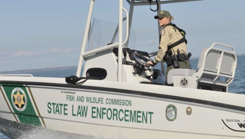 Boaters Rescued by Good Samaritan in Lee County Waters