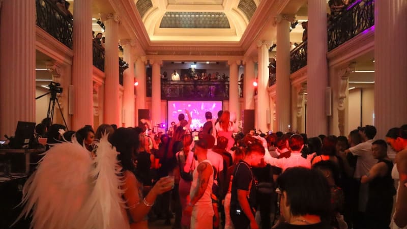 Melbourne's Oldest Library Hosts Queer Fantasy Ball - Image 3