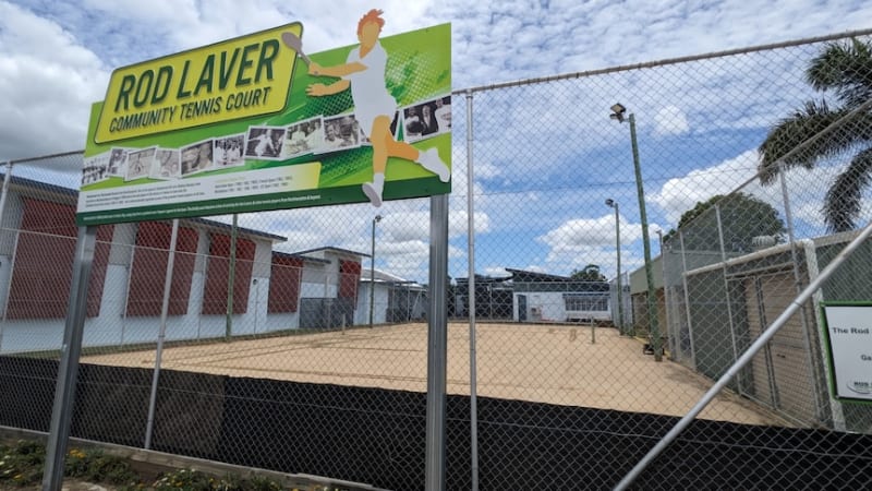 Tennis Legend's Backyard Court Saved by Volunteers - Image 4