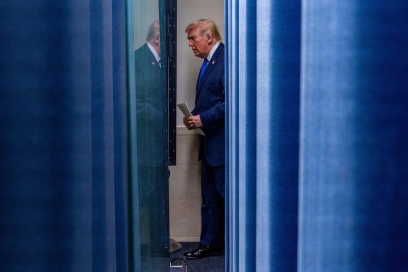 Supreme Court Blocks Trump Tariffs in Historic 6-3 Vote - Image 3