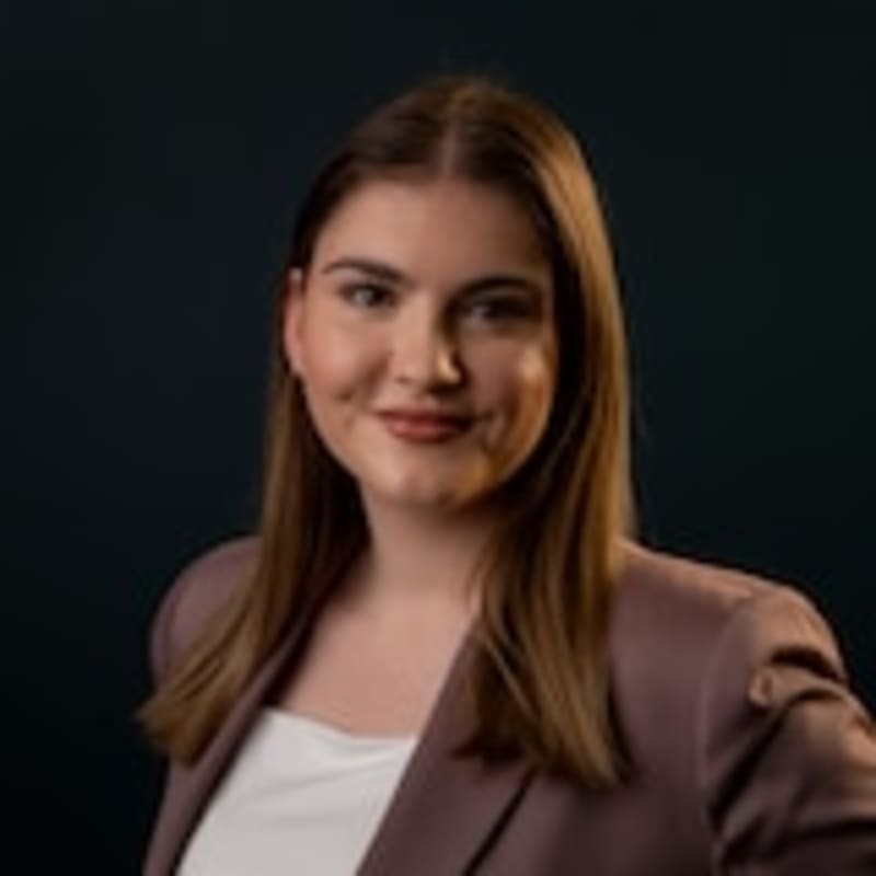 Fire Survivors Choose Gratitude Over Loss Near Adelaide - Image 3