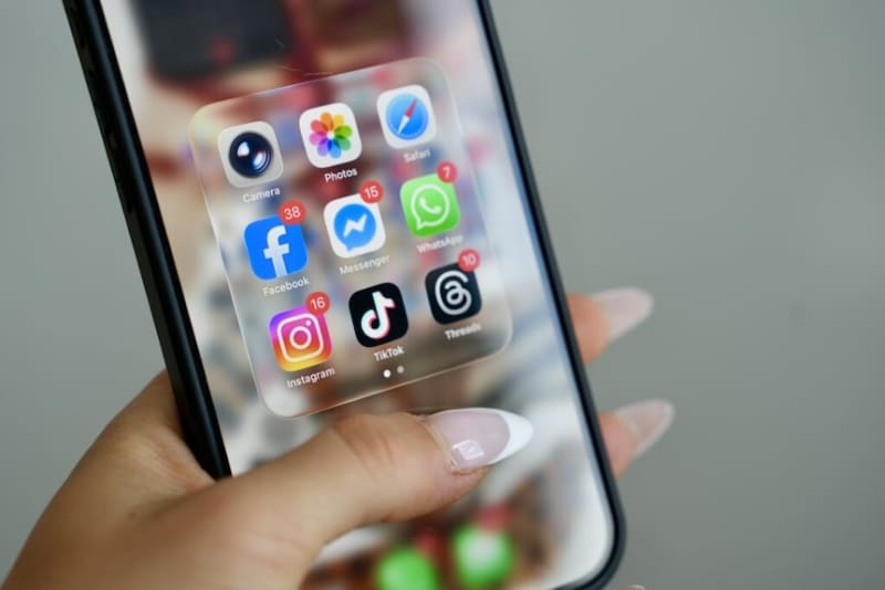 Spain Bans Social Media for Kids Under 16 - Image 3