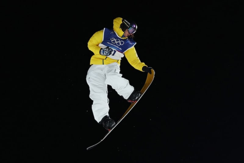 Snowboarder Conquers Fear 18 Months After Career-Threatening ACL - Image 5