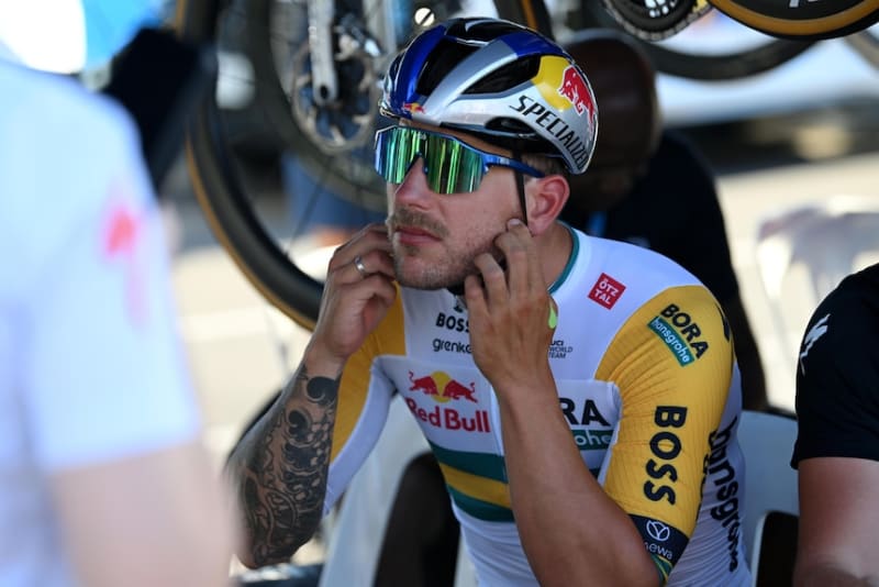 Olympic Champion Sam Welsford Embarks on Exciting New Chapter with Elite Cycling Team - Image 3