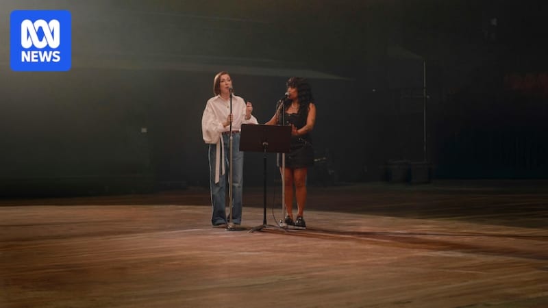 Tina Arena, Ngaiire Cover Sia Song to Honor Blood Donors