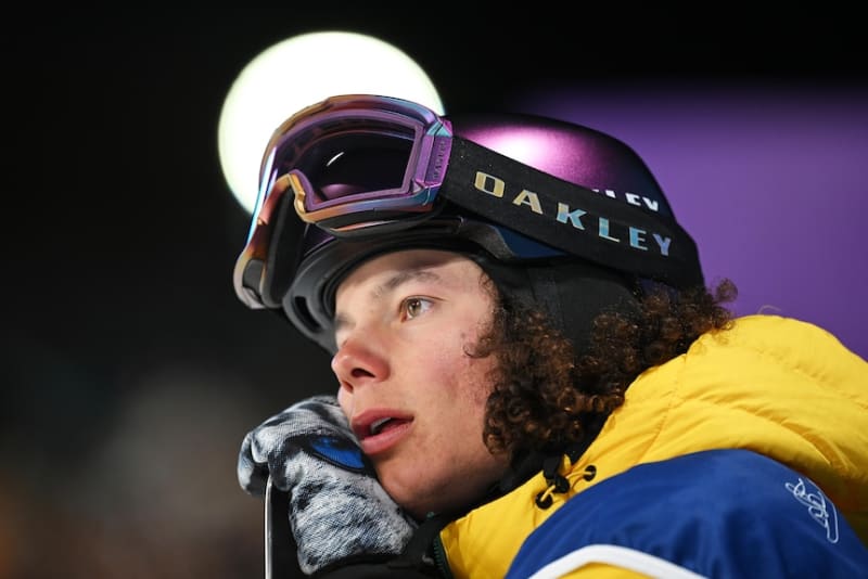 Snowboarder Conquers Fear 18 Months After Career-Threatening ACL - Image 3