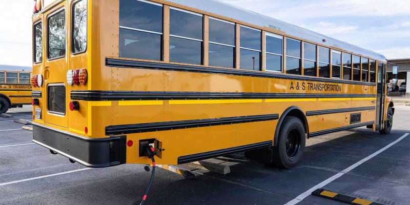 EV Tire Sales Fund 160,000-Pound Ocean Cleanup - Image 4