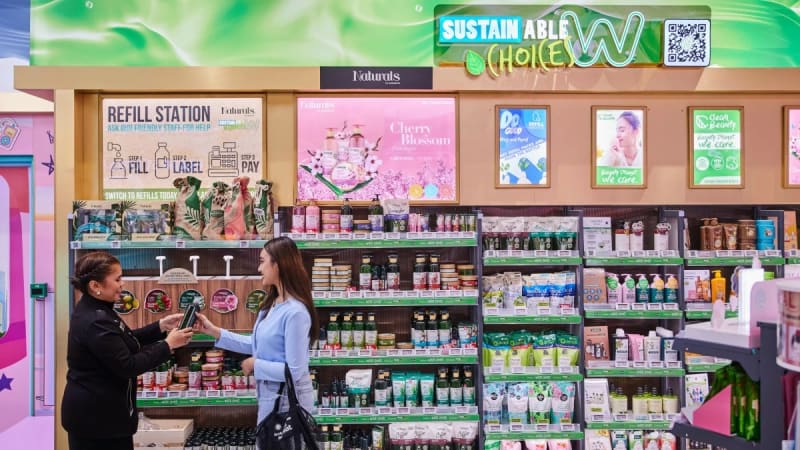 Beauty Retailer Cuts Virgin Plastic 21% by 2030