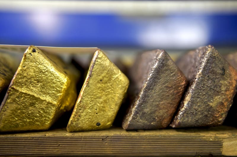 Gold and Silver Surge: Historic Price Gains Signal Global Economic Shifts