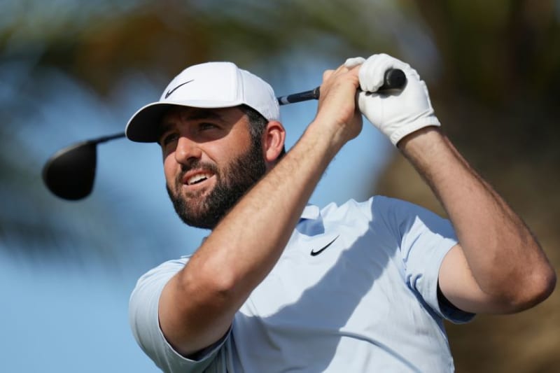 Teen Golfer Blades Brown Ties World No. 1 at AmEx - Image 3