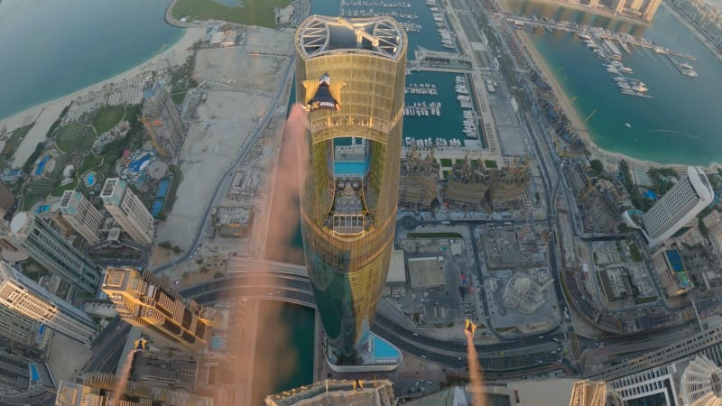 Firefighters Save Puppy From Burning Car in 13° Cold - Image 3