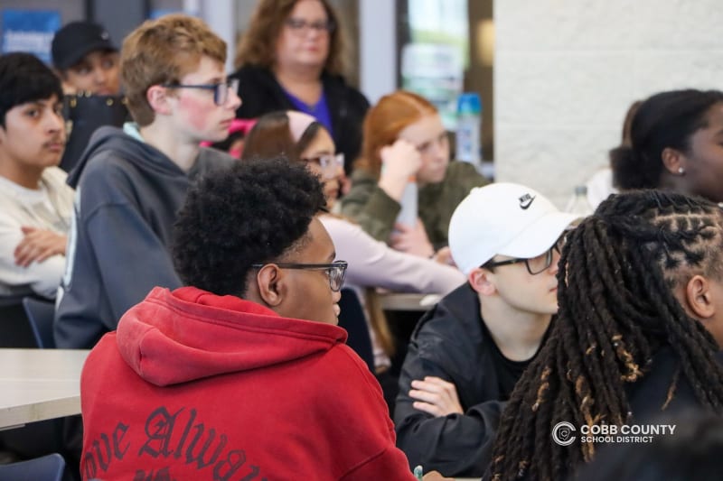Holocaust Survivor at 86 Shares Story at Georgia School - Image 4