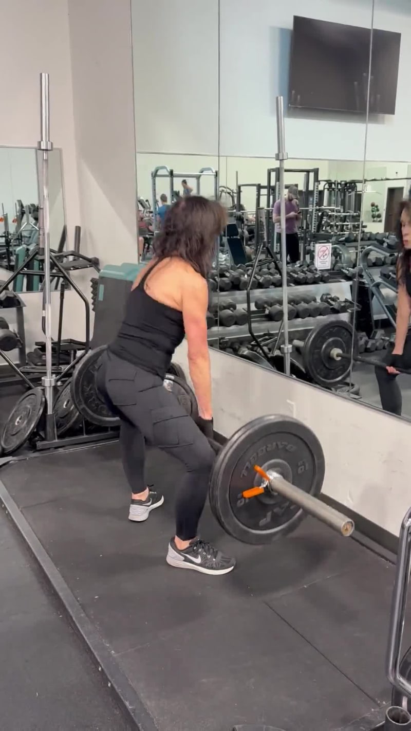 Woman Starts Lifting at 68, Leg Presses 300 Pounds at 70 - Image 3