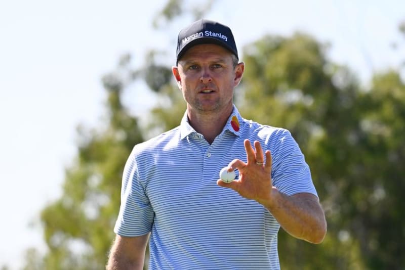 Justin Rose, 45, Dominates Torrey Pines with 6-Shot Lead - Image 2