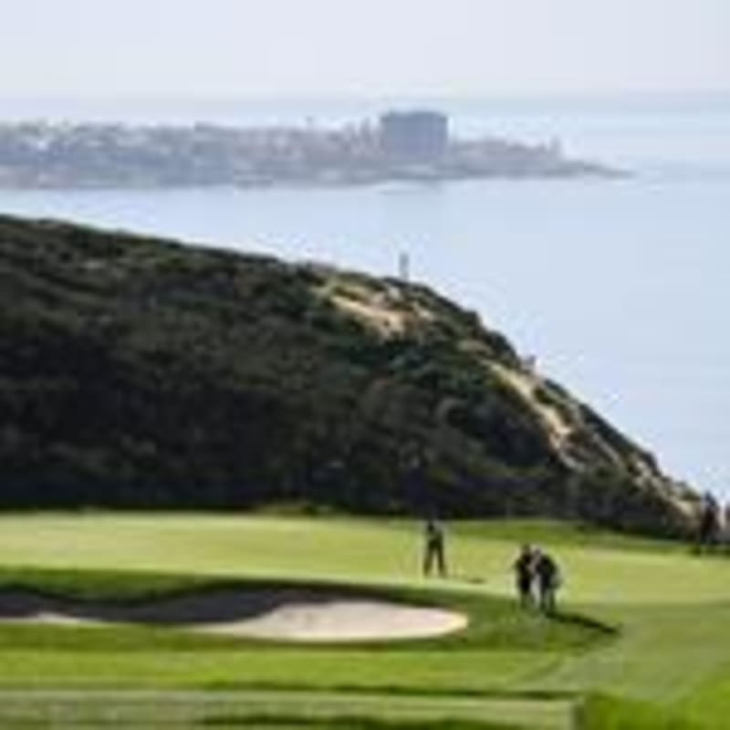 Justin Rose, 45, Dominates Torrey Pines with 6-Shot Lead - Image 3