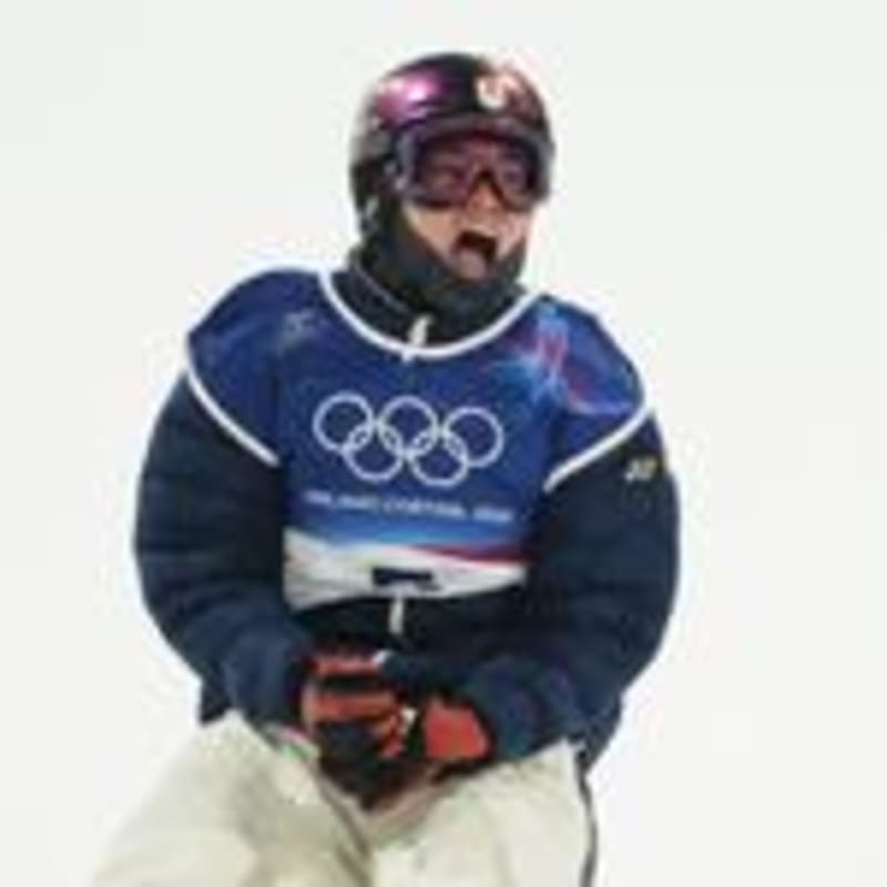 Japan Sweeps Gold and Silver in Olympic Snowboarding - Image 3