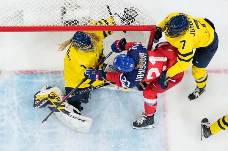 Sweden Upsets Czechia 2-0, Reaches First Semis in 12 Years