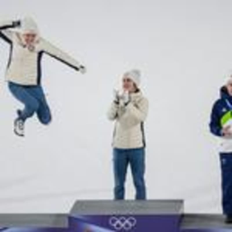 Norway's Stroem Wins 2nd Gold in Historic Ski Jump Debut - Image 3