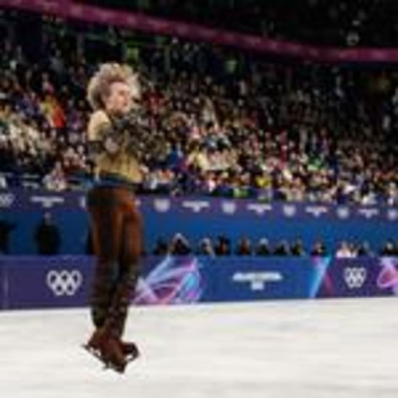 Teen 'Quad God' Malinin Leads at 2026 Olympics - Image 3