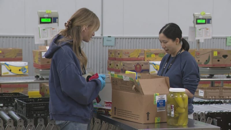 Austin Food Bank Needs 250 Volunteers After Winter Storm - Image 2