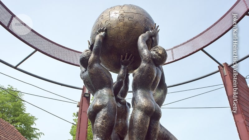 Wikipedia Turns 25, Still Free and Fighting for Truth