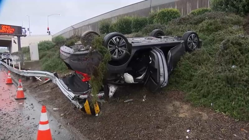 Driver Walks Away Unharmed After 101 Freeway Rollover