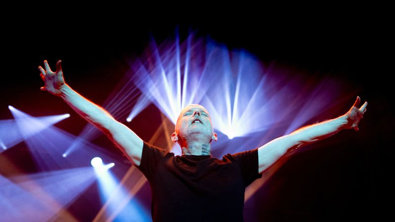 Springsteen Honors Slain Mom at N.J. Charity Concert - Image 5