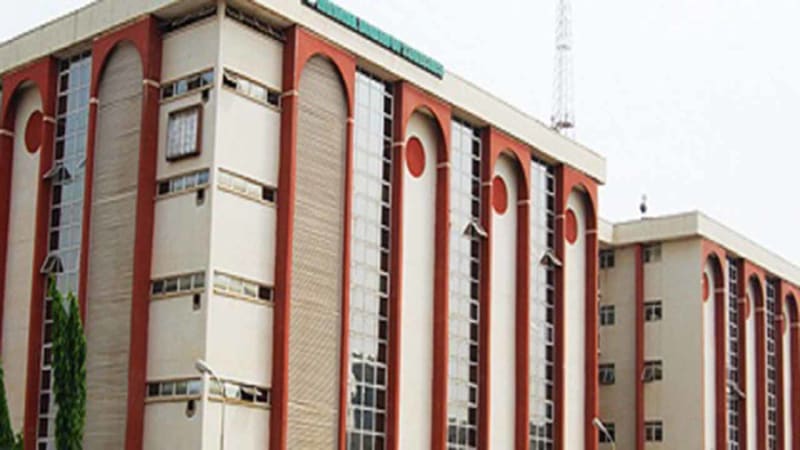 Nigeria's Economy Grows 4% as Non-Oil Sector Powers Forward