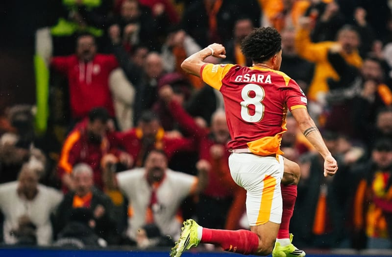 Turkish Club Galatasaray Scores 5 Goals, Makes History