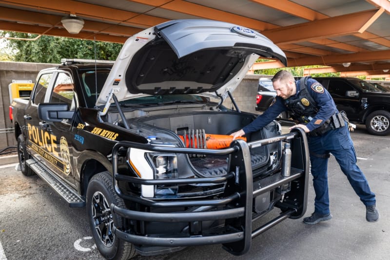 ASU Police Test Electric Trucks in Blazing Arizona Heat - Image 3