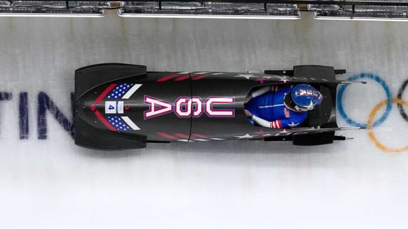 Two Moms Over 40 Win Gold and Bronze in Olympic Bobsled - Image 5