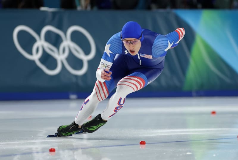 Jordan Stolz, 21, Breaks 23-Year Olympic Speed Skating Record - Image 5