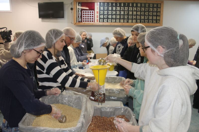 Volunteers Pack 10,000 Meals in One Maine Morning - Image 2