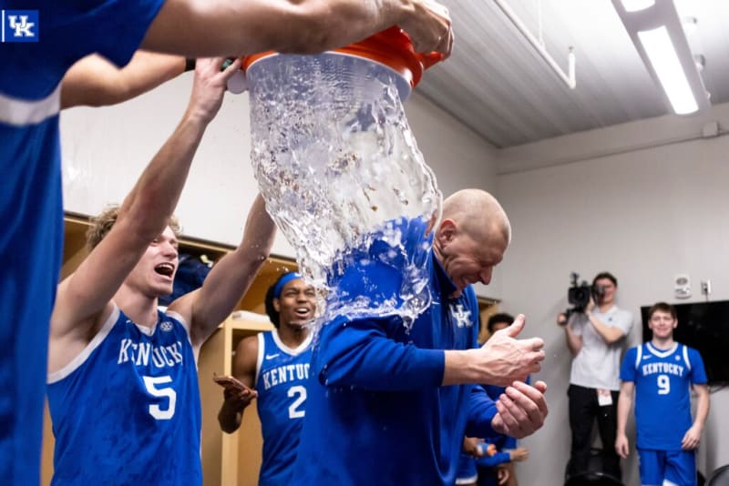 Kentucky Coach Stops Fight, Gets Surprise Water Bath - Image 3