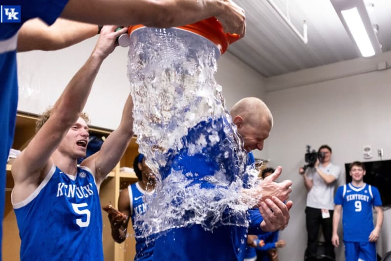 Kentucky Coach Stops Fight, Gets Surprise Water Bath - Image 4