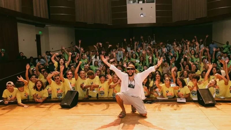Bad Bunny Donates $100K to Puerto Rico Cancer Hospital - Image 3
