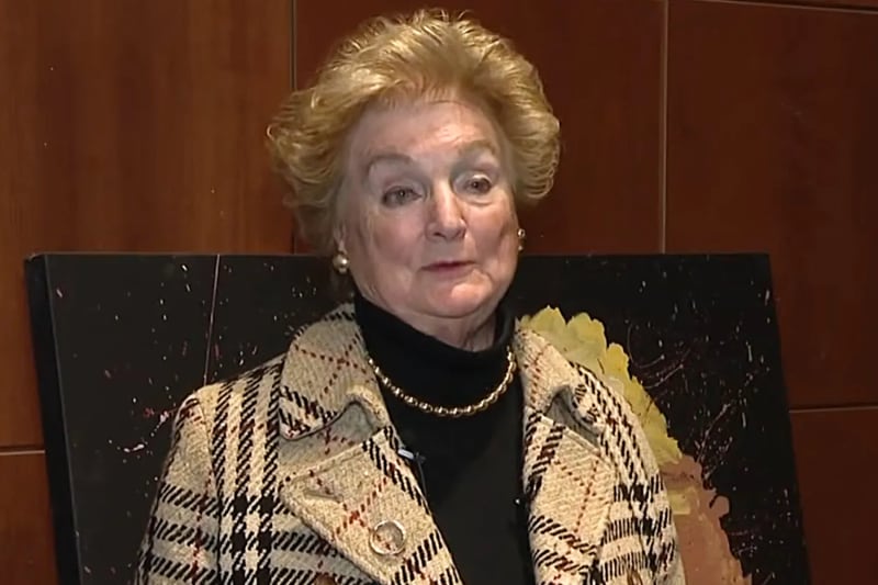 90-Year-Old Teacher Breaks Record After 67 Years in Classroom - Image 2
