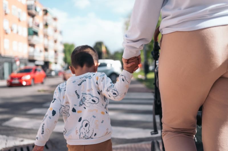 Minneapolis Mom Delivers 1,000 Ounces of Breastmilk to Families