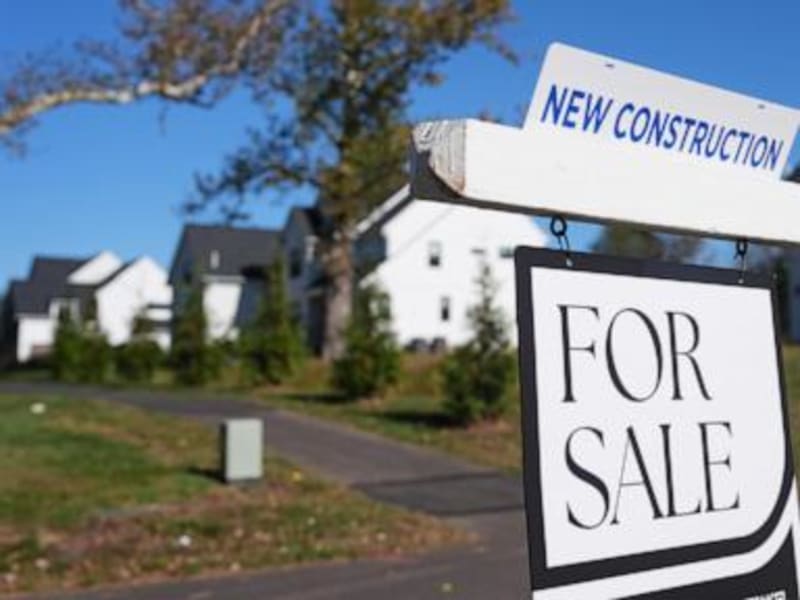 Mortgage Rates Drop: Homebuyers Get Rare Window of Opportunity