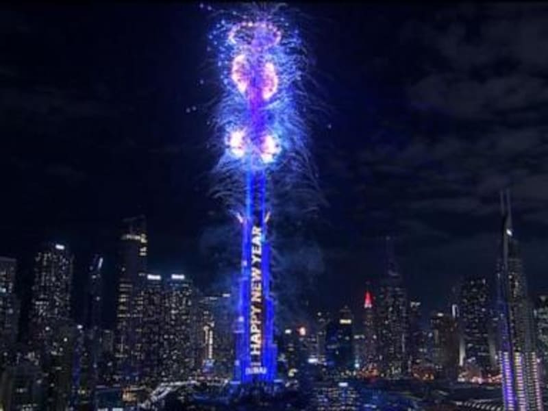 Dubai Dazzles: Burj Khalifa Illuminates 2026 Welcome Celebration