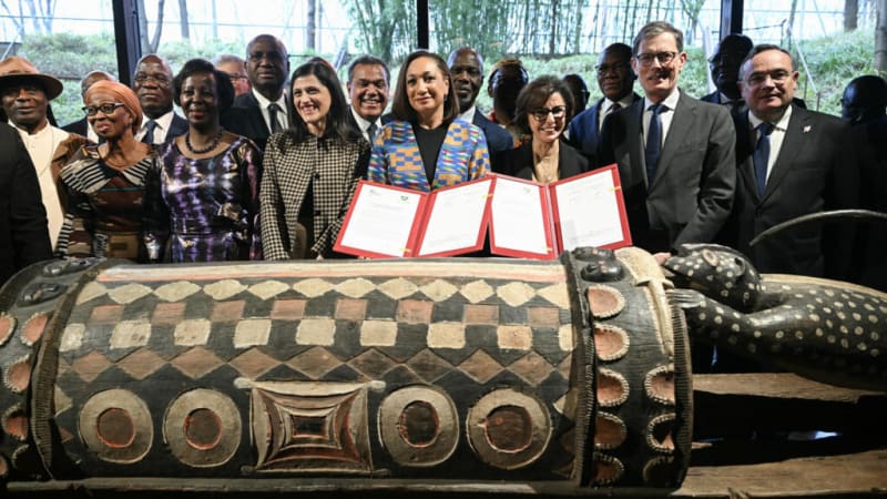 France Returns 108-Year-Old Talking Drum to Ivory Coast - Image 2