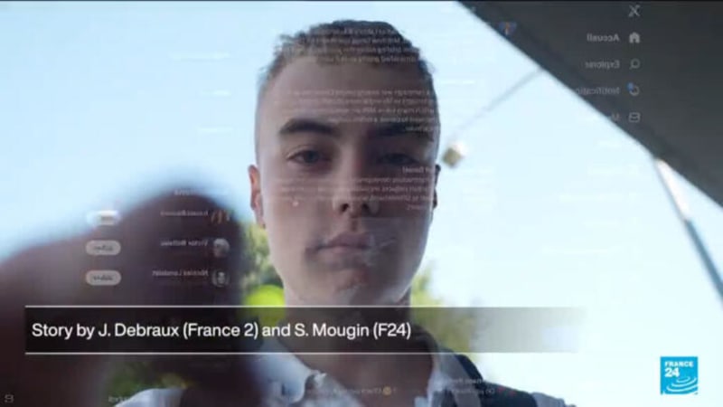 Teen Swims 4 Hours Through Ocean to Save His Family - Image 3