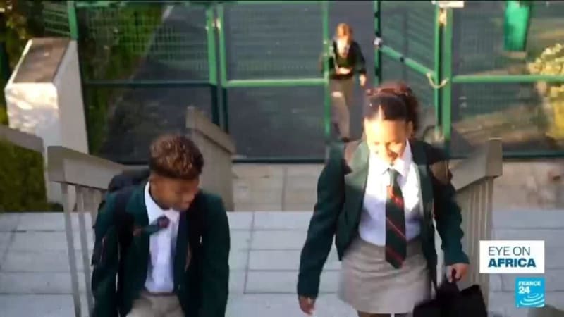 Cape Town School Bans Phones, 400 Others Follow Suit