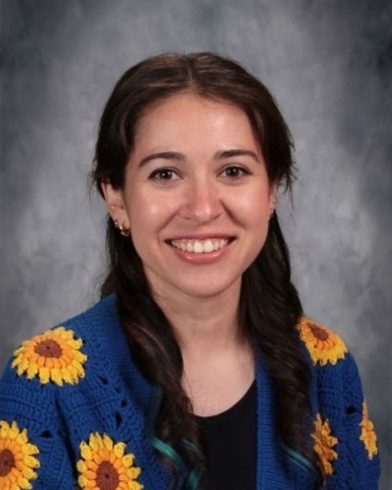 Art Teacher Wins Illinois' Top New Educator Award