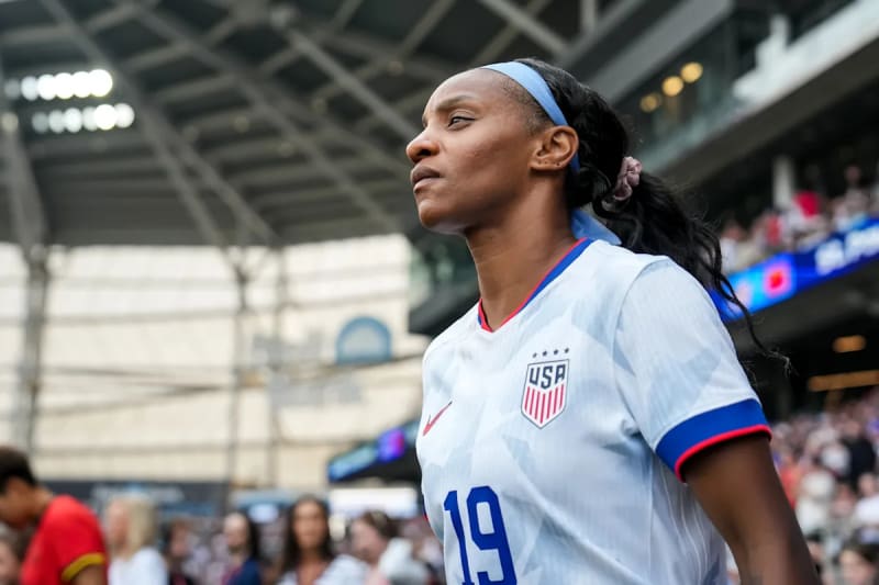 Soccer Star Crystal Dunn Retires to Be With Family