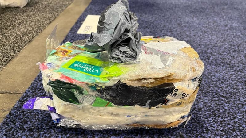 Innovative Home Device Transforms Plastic Bags Into Recyclable Bricks - Image 4