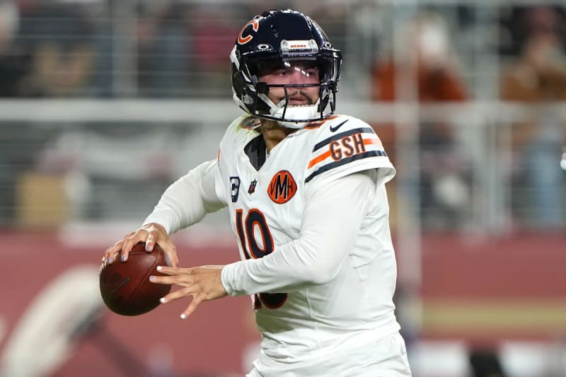 Caleb Williams Electrifies in Prime-Time Thriller Against 49ers