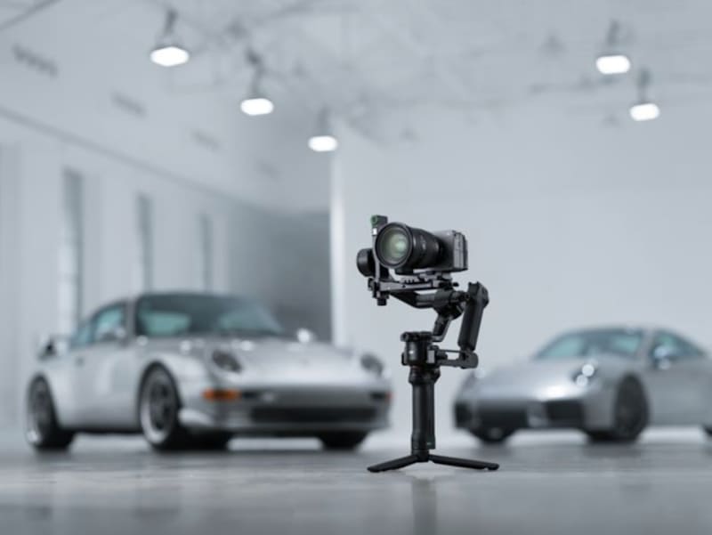 DJI's New RS 5 Gimbal Makes Pro Video Easy for Creators - Image 4